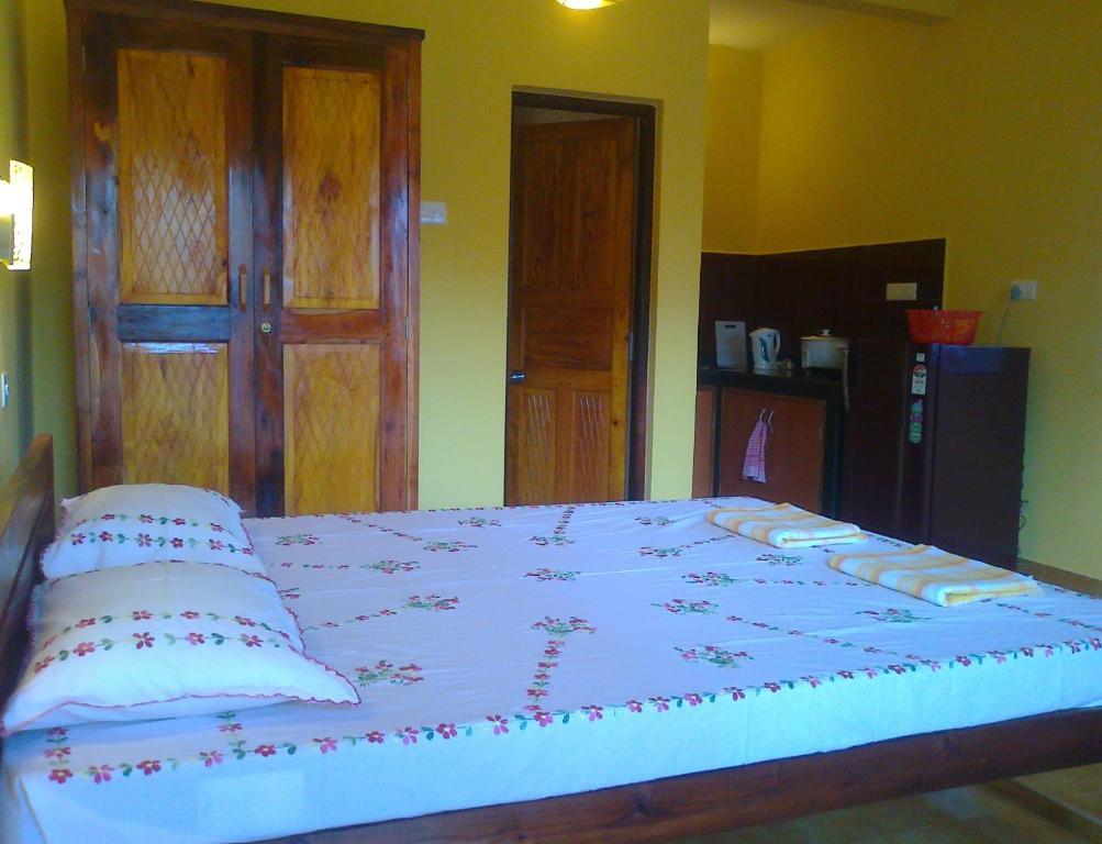 Avalon Inn Мандрем Номер фото